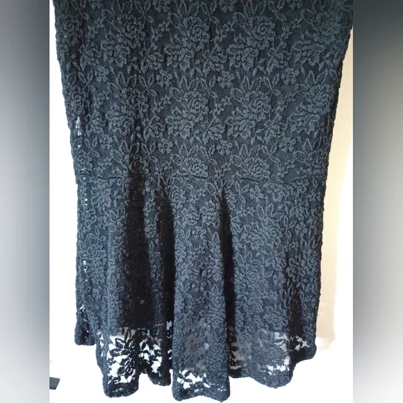 Susan Graver Black Lace Sleeveless Top Size Small - Picture 13 of 16